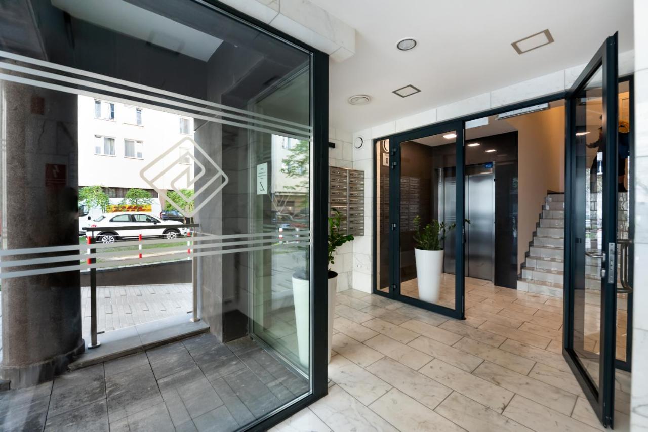 Chlodna Square Studio Варшава Екстер'єр фото